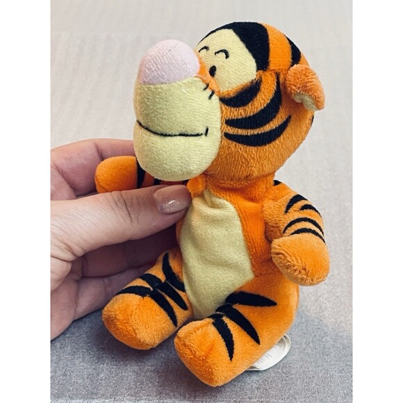 Lot 3 Disney Avon 2003 Winnie the Pooh Piglet Tigger First Year Plush Rattles - Picture 4 of 11